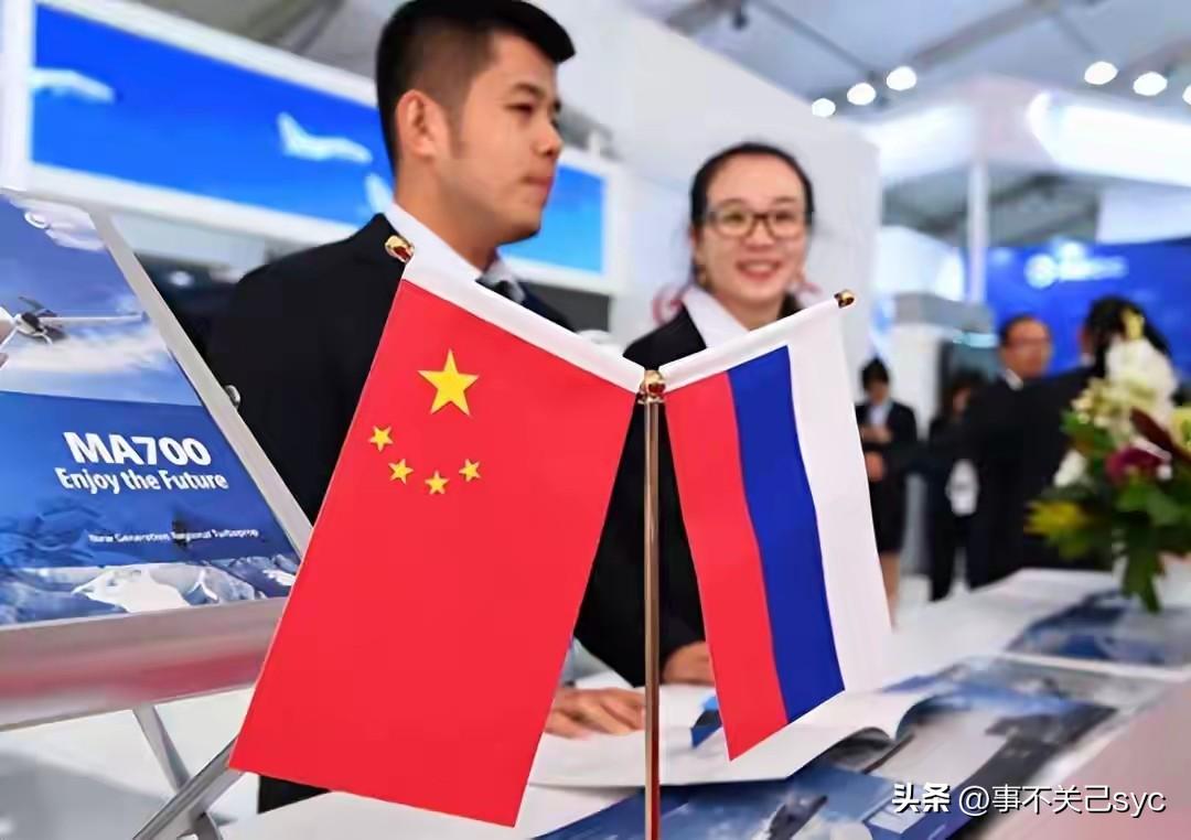 据俄罗斯经济发展部部长马克西姆·列舍特尼科夫近日透露，俄中两国均有延长互免签证政