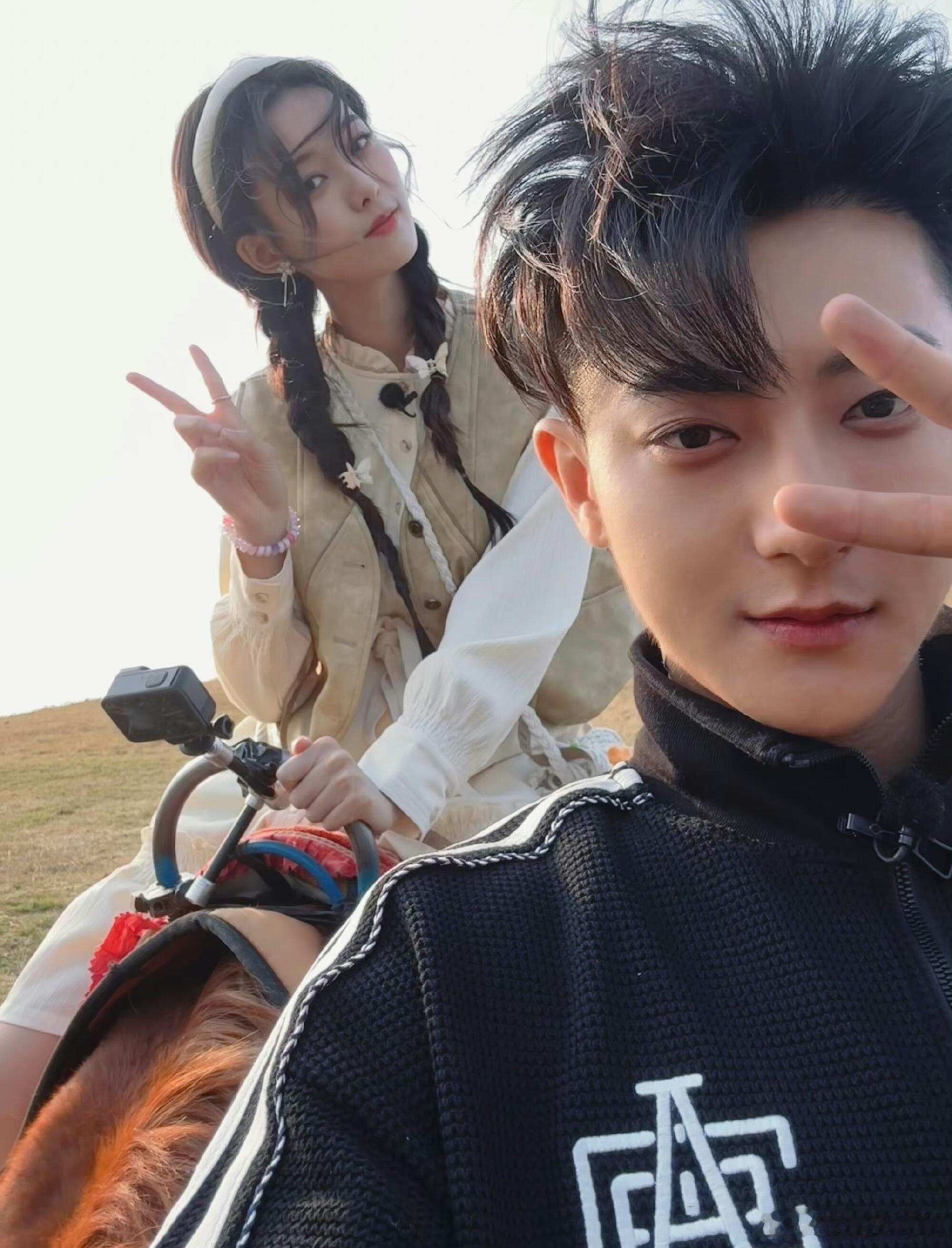 黄子韬徐艺洋要直播婚礼满月之下请相爱，很想知道黄子韬今年2025年会举办婚礼吗[