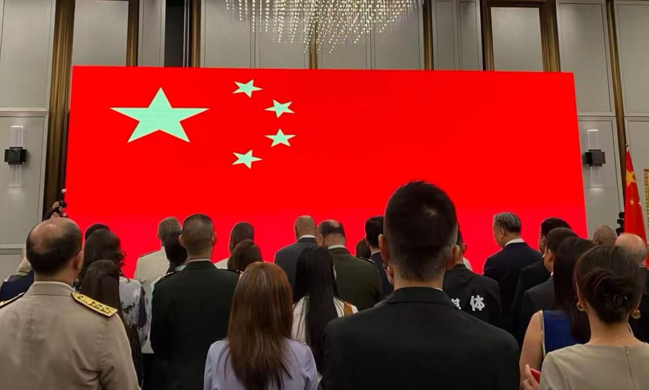 昨天是摩洛哥王国的国庆日。应大使之邀，在京城感受了异国风情的国庆日庆祝活动。
图