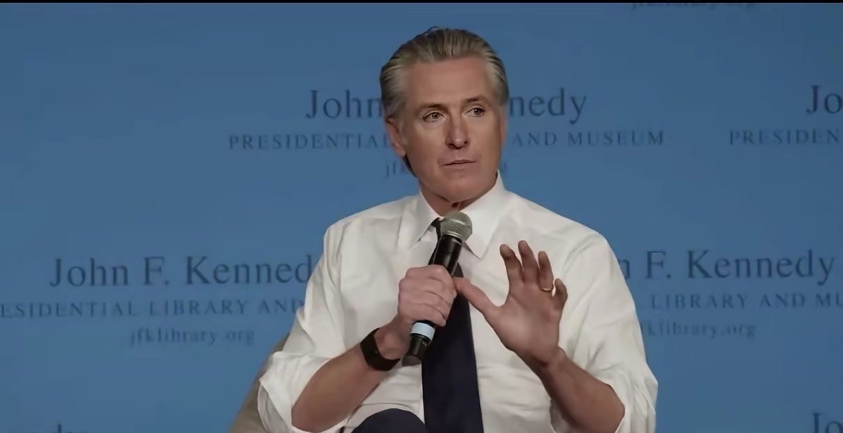 加州州长纽森：“唐纳德·特朗普一心只想破坏。破坏不是力量。他不是建设者。任何蠢货