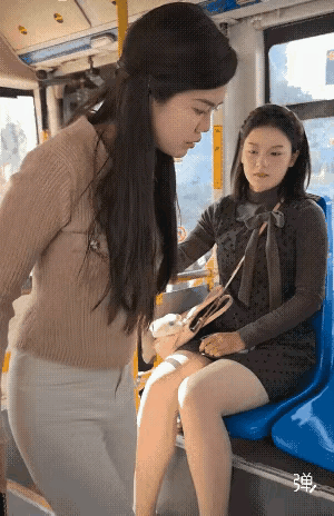 这里有人？滚…[泪奔]