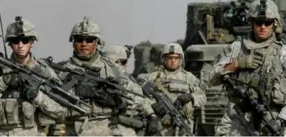 世界上最安全的两个国家，一个谁也打不过，一个谁也不敢打。世界纷纷扰扰，但有两个国