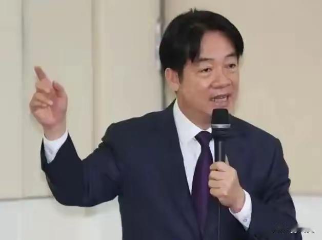 民进党的本质是，其根不正，其行不端，其路不通。
  其根：台独教父，一手奶大民进