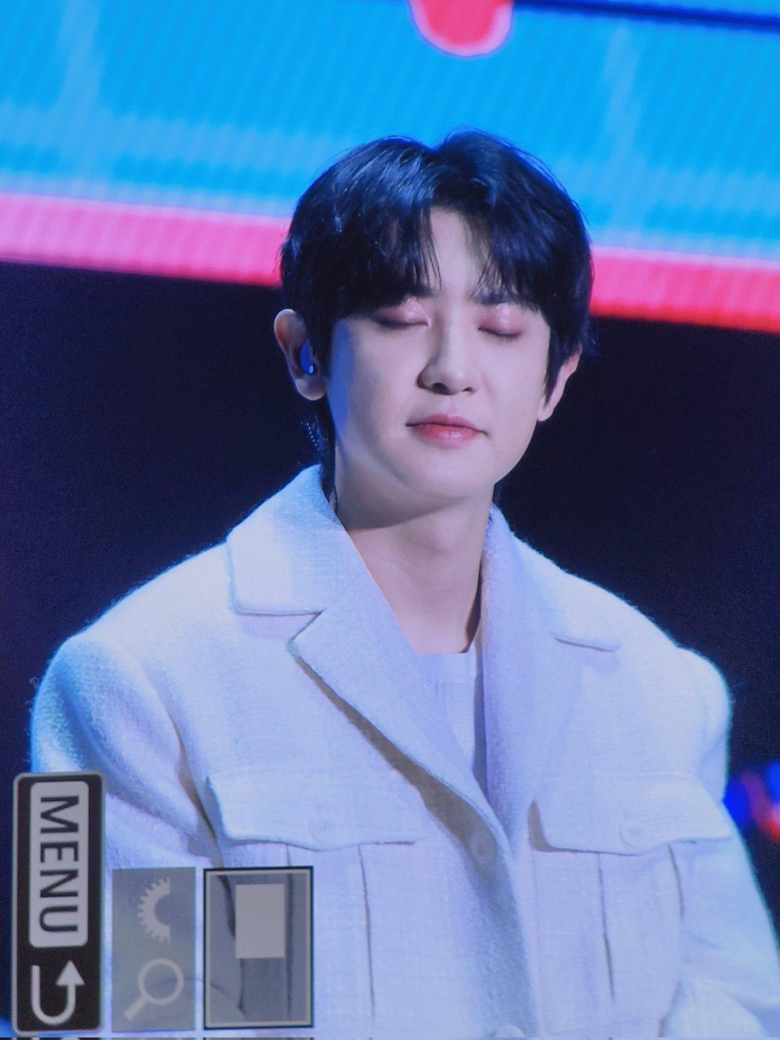 #朴灿烈[超话]#240427 ©give me butterflies ​​​