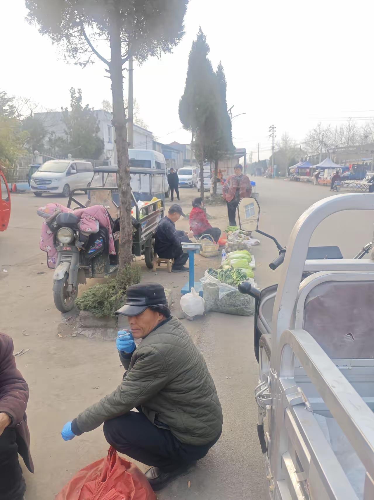 太现实了！家庭里的双标，真的太扎男人心了
 
不知道你有没有发现，普通家庭里藏着