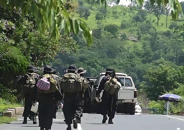 泰国现在的战略就是不拒绝和谈，也绝对不停火。不管你美国人来中国人来，只要调节我就