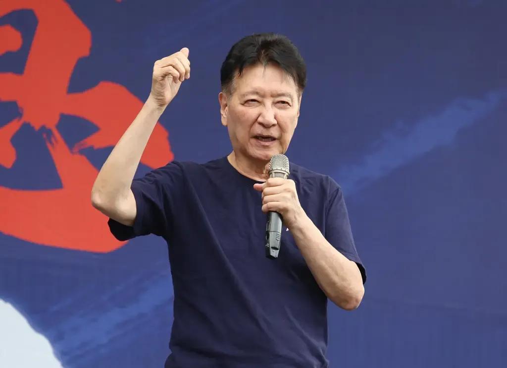赵少康又想入非非了，当美国宣布对台征收20%的关税，台湾傻了，因为比韩国日本的1