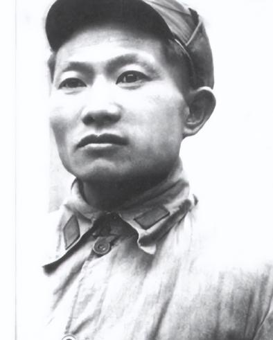1942年八路军司令部被包围后，汉奸看到个俘虏，认出对方身份大吃一惊，之后与同伴