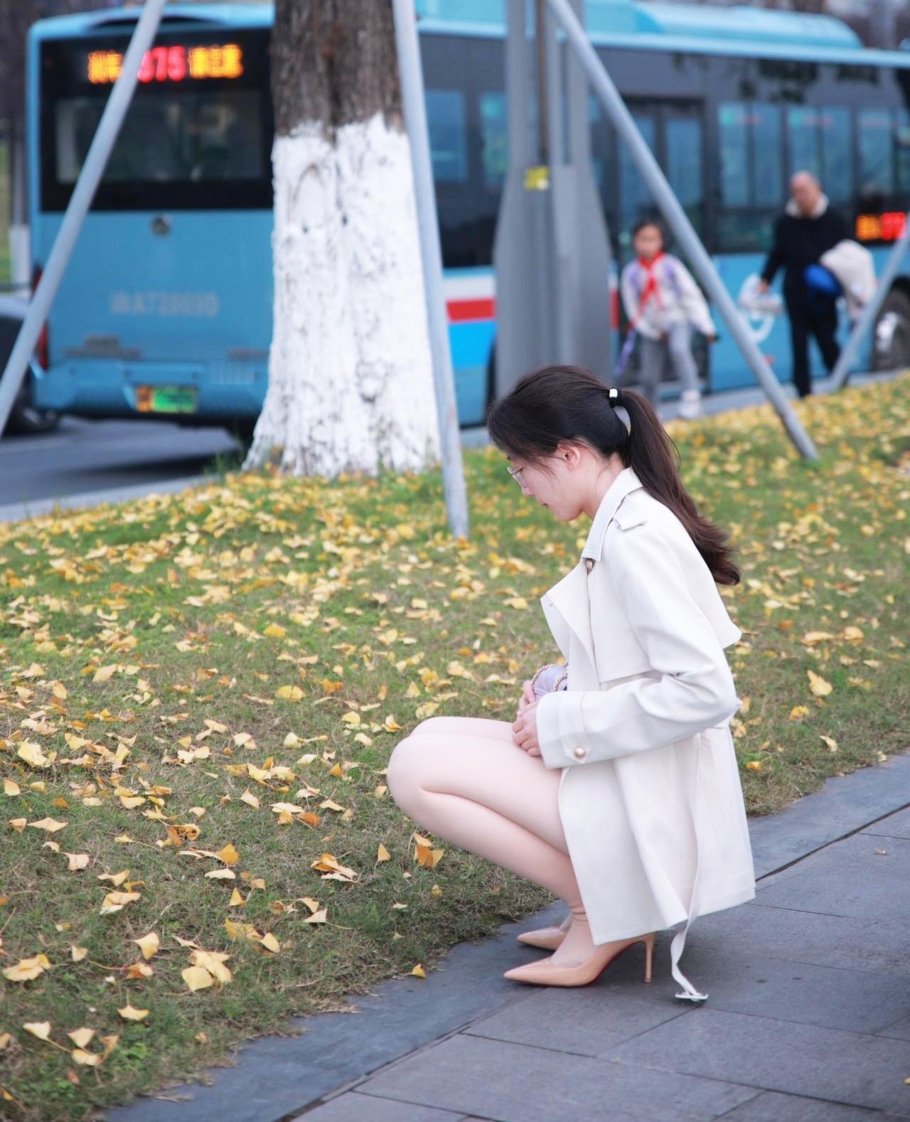 只有今天是上帝赐给我们最宝贵的礼物，所以像珍惜生命一样珍惜今天。