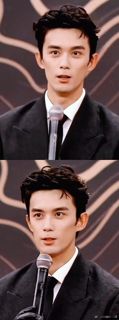 吴磊也太把我们当外人了吴磊你刚才不是这样的很多人起初以为他一直沉稳内敛，看完花絮