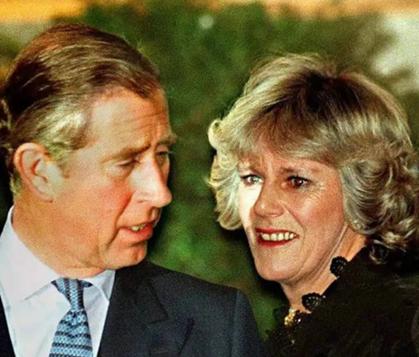 不爱公主爱有夫之妇，查尔斯的喜好，确实有些独特！
对戴安娜，视若无睹！
对卡米拉