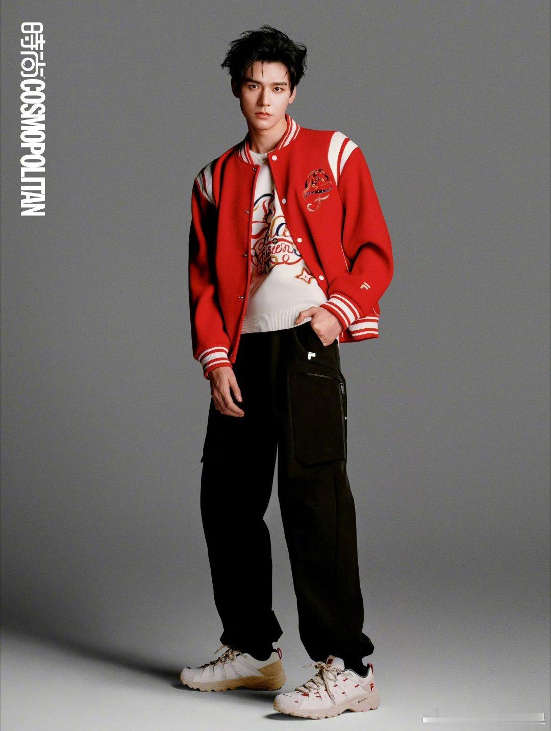 龚俊时尚COSMO开年刊预告，又一年开年封，时尚这块龚俊没得说。 