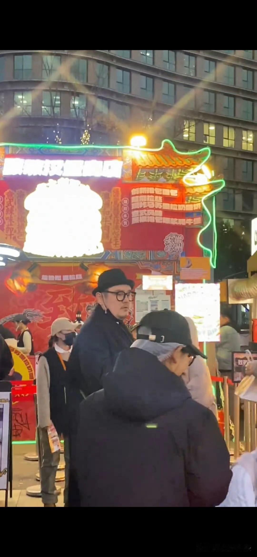 钱枫突然上热搜就是在谋求复出，理由很简单，因为劣迹已经退圈几年的艺人，平常不可能