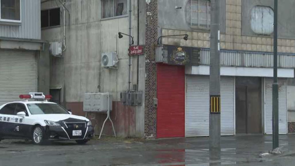 细思极恐！日本餐厅老板杀人藏尸墙内，竟照常营业9天还喊熟客来吃饭。
 
日本北海