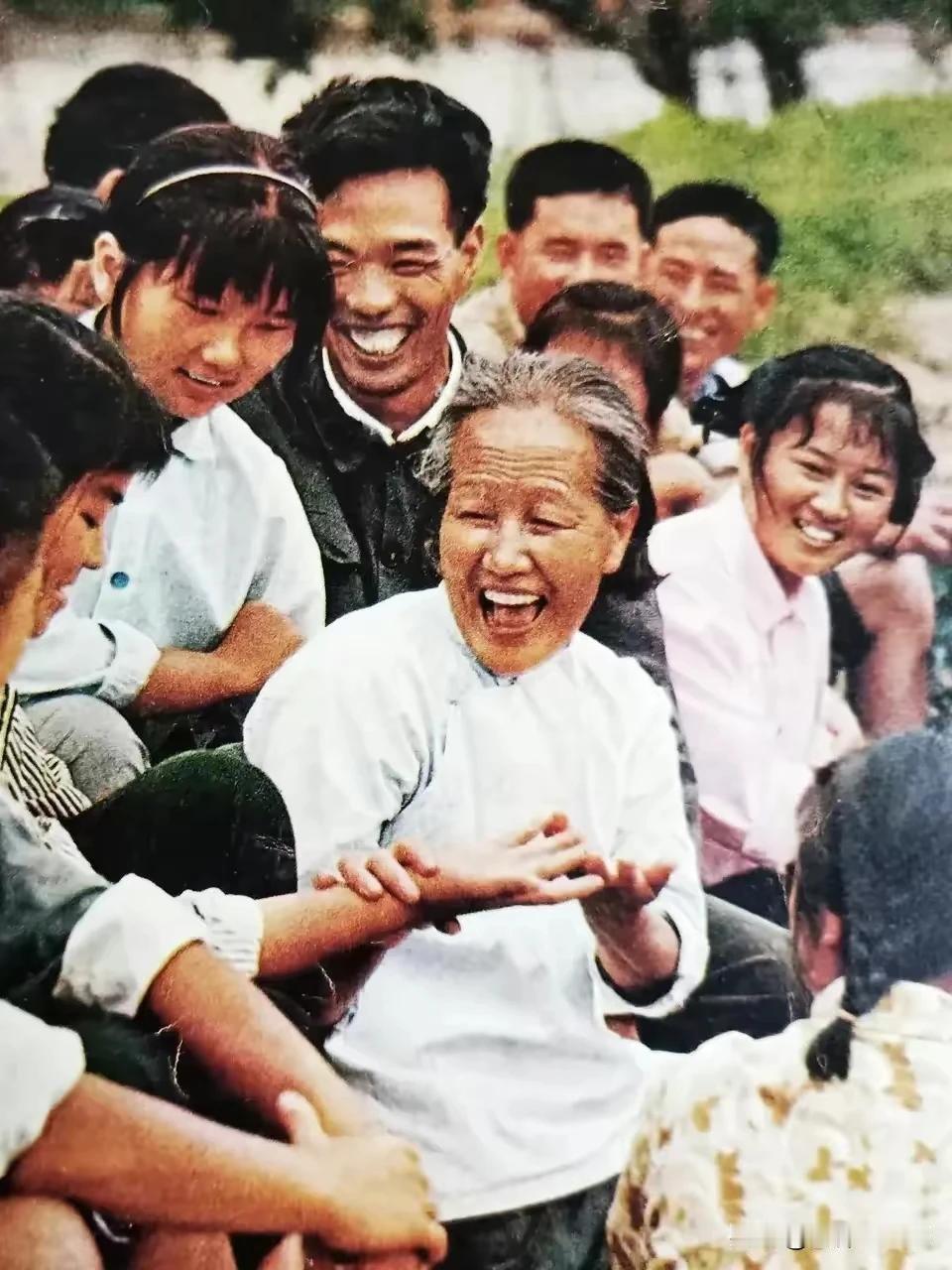 百姓百姓百家姓，
百姓就是长长城！
得百姓者天下盛，
兴盛牢掌百姓称！！
🙏?