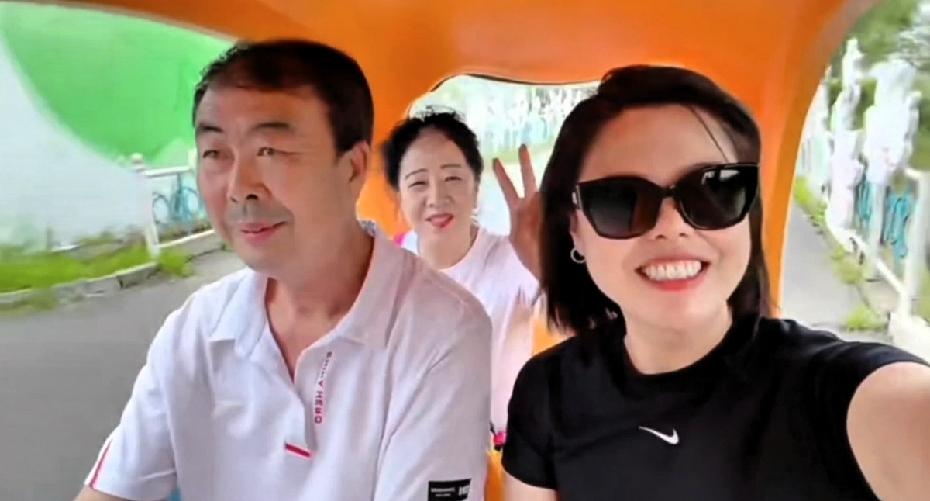 苦茶丹丹香，国宾开车拉火玫瑰兜风！
停更七天的原因，似乎给出了答案：就在前天，偷