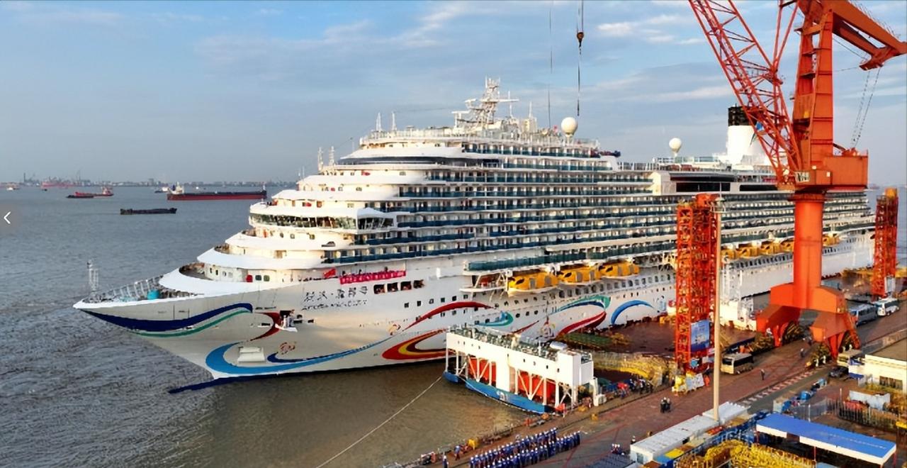 真是活久见！霍尔木兹海峡那边炮火连天，可谁能想到，这把火竟然把中国造船厂的订单给