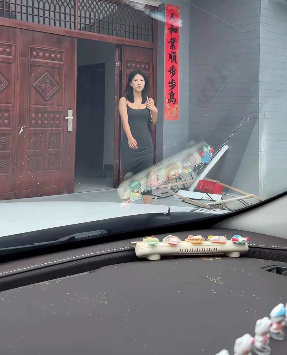 前女友想要复合，接她的时候感觉我又不想复合了，这个状态像是被人滋润了一样