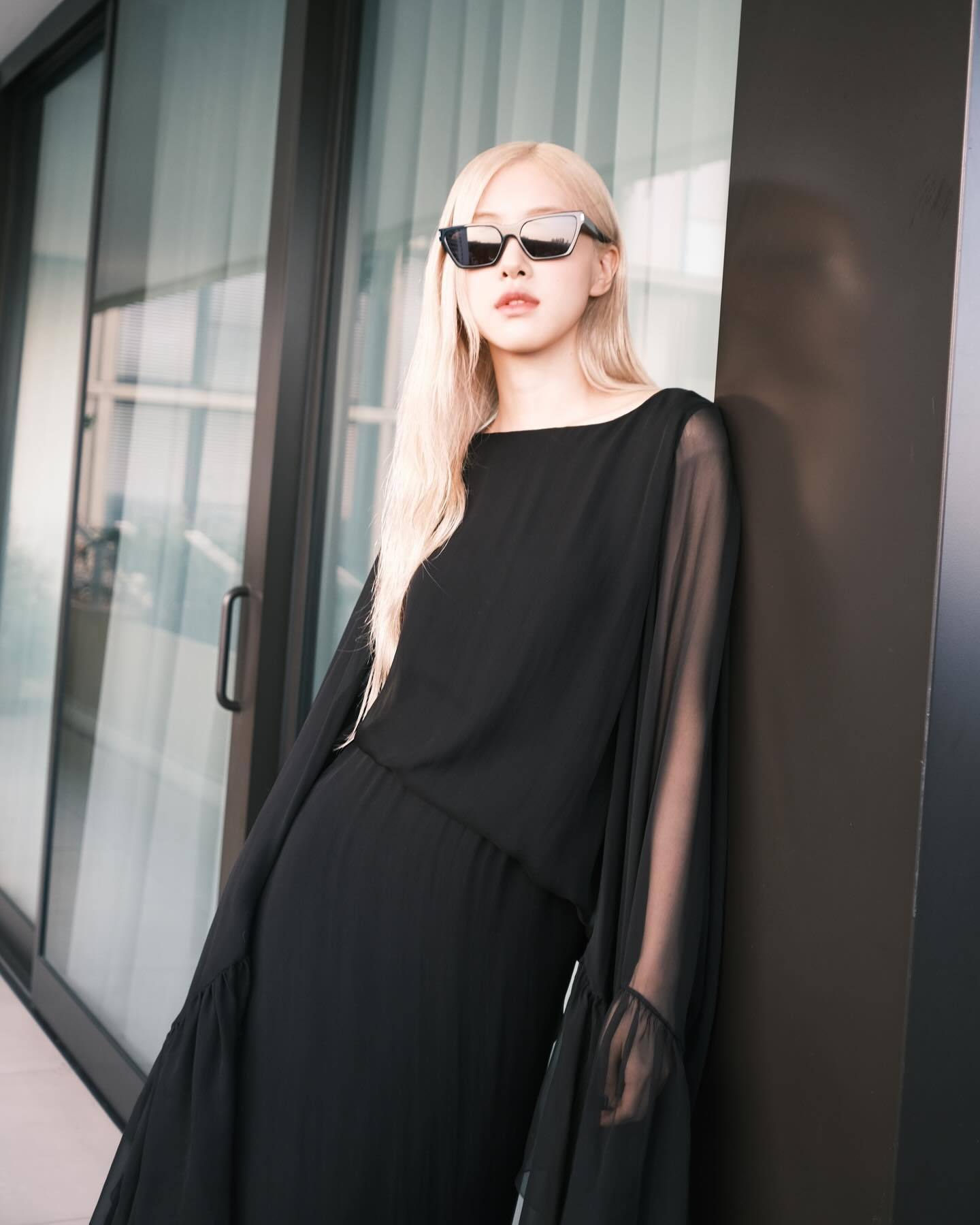 Rosé ins更新🖤 ​​​