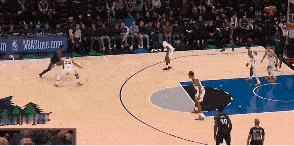 拦不住！爱德华兹首节独得12分！
在今天NBA常规赛森林狼对阵太阳的第一节比赛中