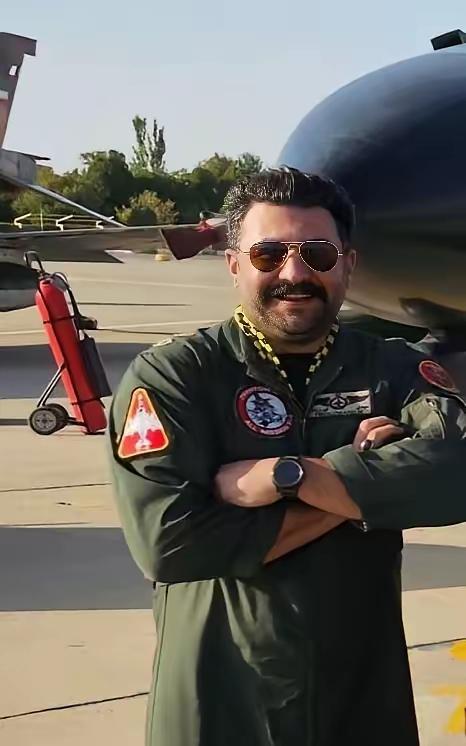 这一夜让美国和以色列，清楚看到伊朗空军的虚弱！

伊朗王牌飞行教官赫迪·菲鲁兹曼