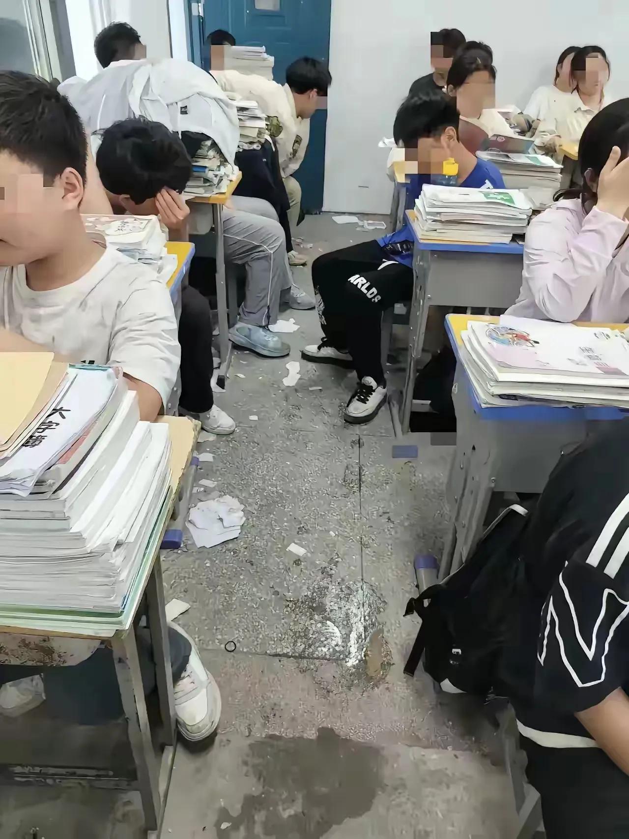 这到底是谁的问题？学校，班主任还是家长？