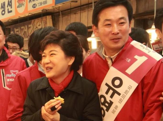 朴槿惠曾经入狱，尹锡悦正在服刑。现在世界局势不稳定，战争可能会发生，李在明这个总