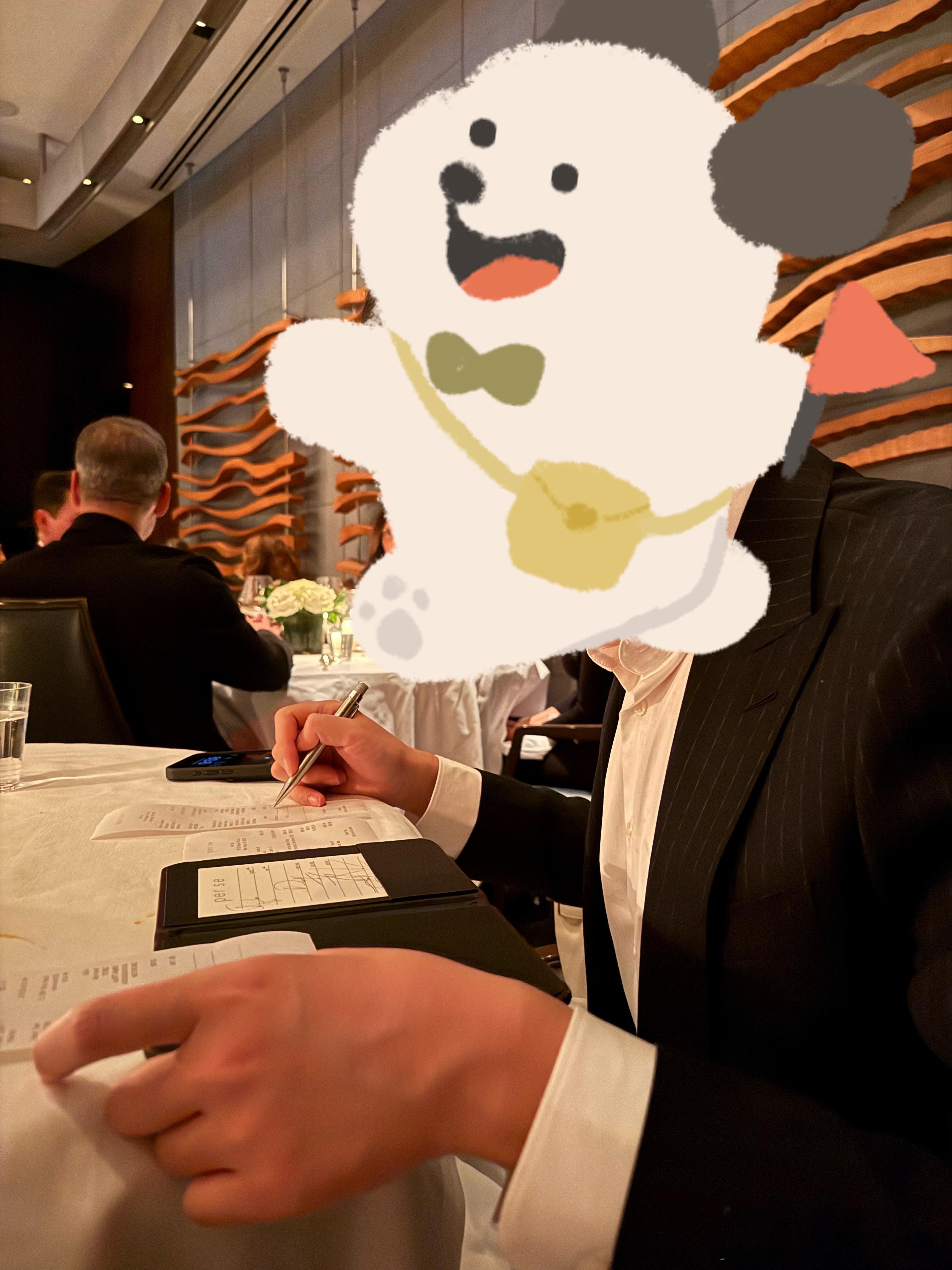 遇到对的人才会知道水果是切好的外卖冷了是会加热的半夜4点饿了是会出去买食材给你做