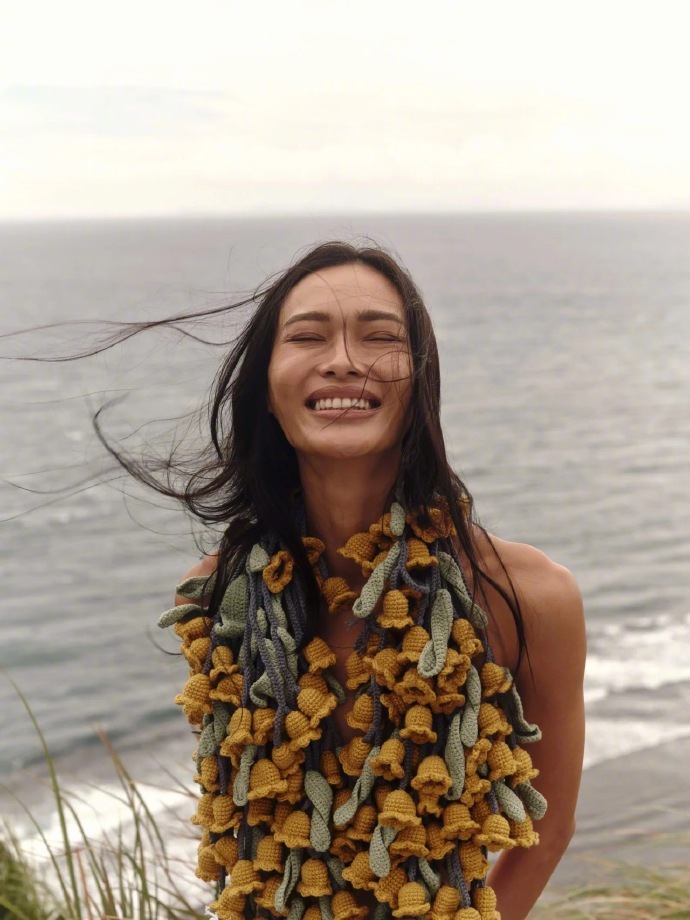 Vogue Philippines April 2026  菲律宾版四月刊时尚灵
