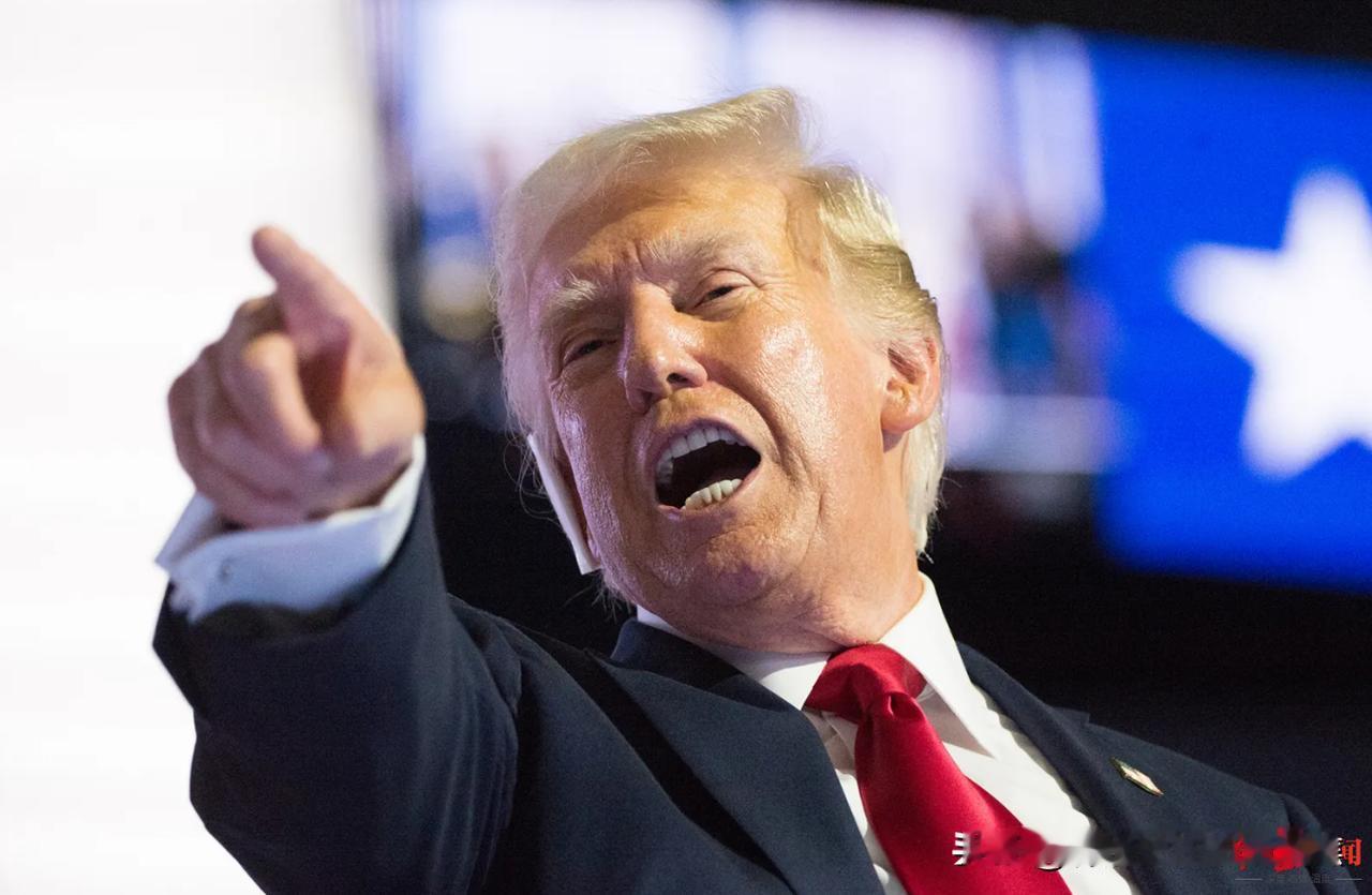 特朗普再威胁丹麦首相是特朗普声称“美国需要格陵兰岛”，并暗示不排除动用武力。
特