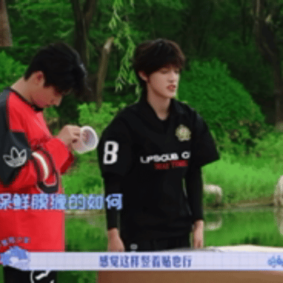 我也不知道为什么导出这么糊。。算了吧感受萌力量 