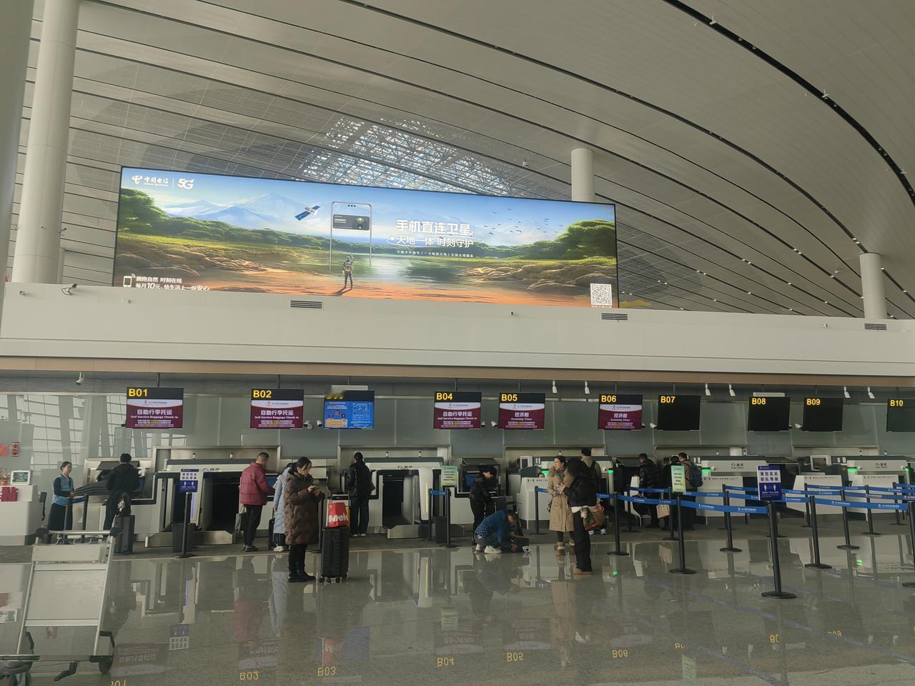 大年初七，从西宁曹家堡机场T3航站楼飞往银川，这航程简直快得离谱！才五十多分钟就