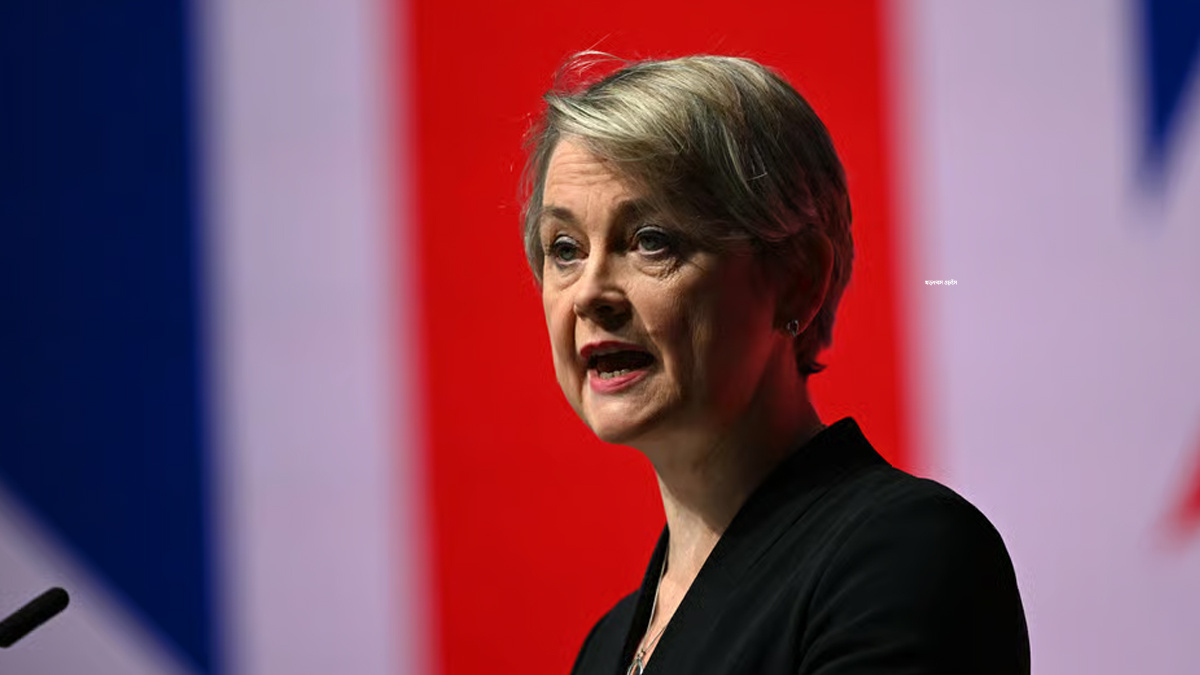 英国外交大臣库珀拒绝了法意提出的恢复与普京直接对话的提议，呼吁应通过制裁和军事援