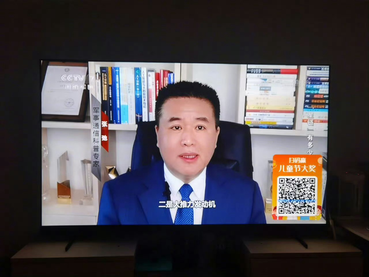 我军有一条铁律--料敌从宽，御己从严在军队工作三十年的体会是，社会上的陋习，例如