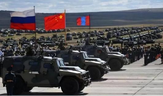 俄罗斯发出警告：战争爆发中国将被围攻，不过对中国最危险的不止战争。大家最近可能刷