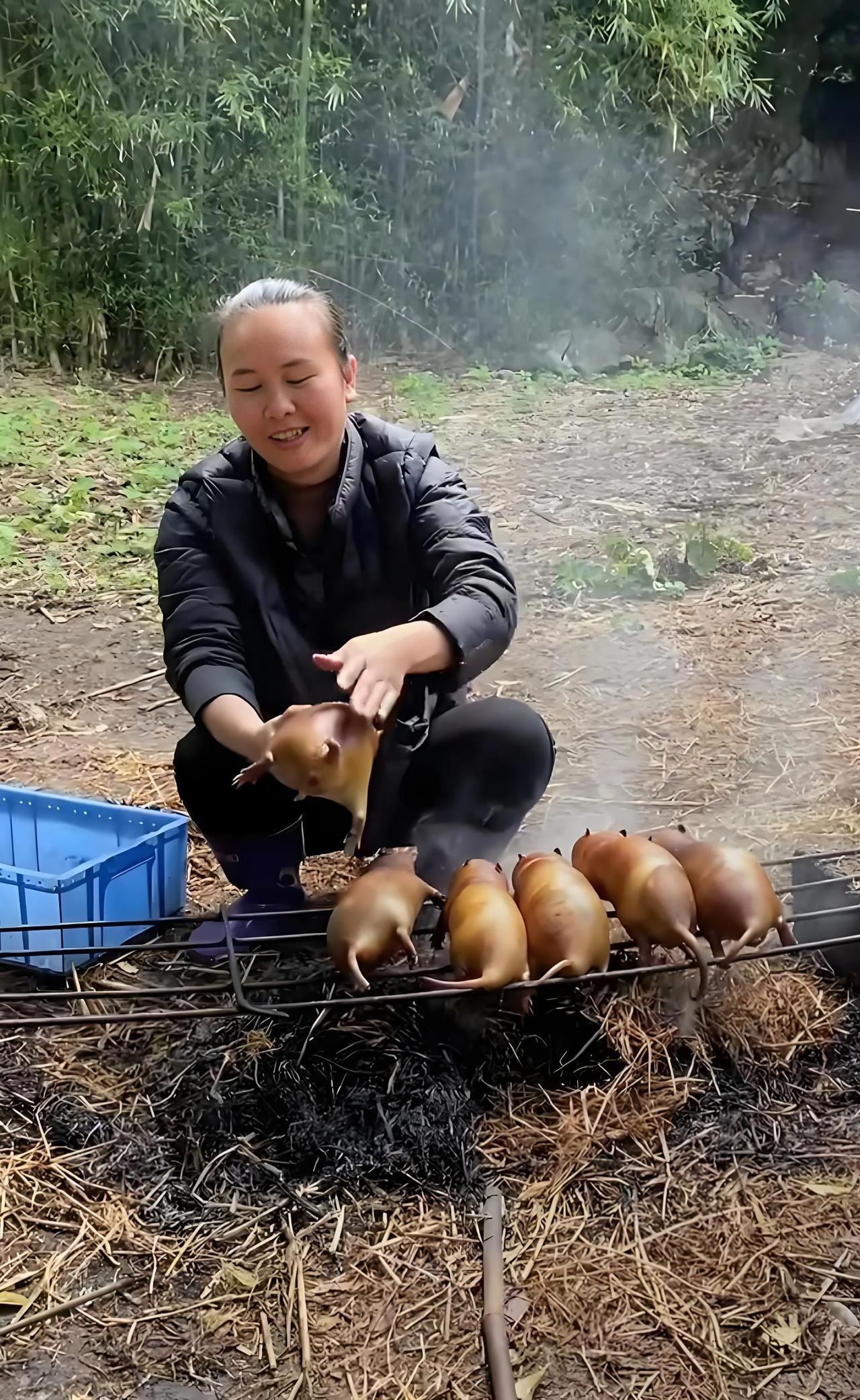 这是烤乳猪吗？看着个头不大对啊？30元一只100元3只贵不贵啊？