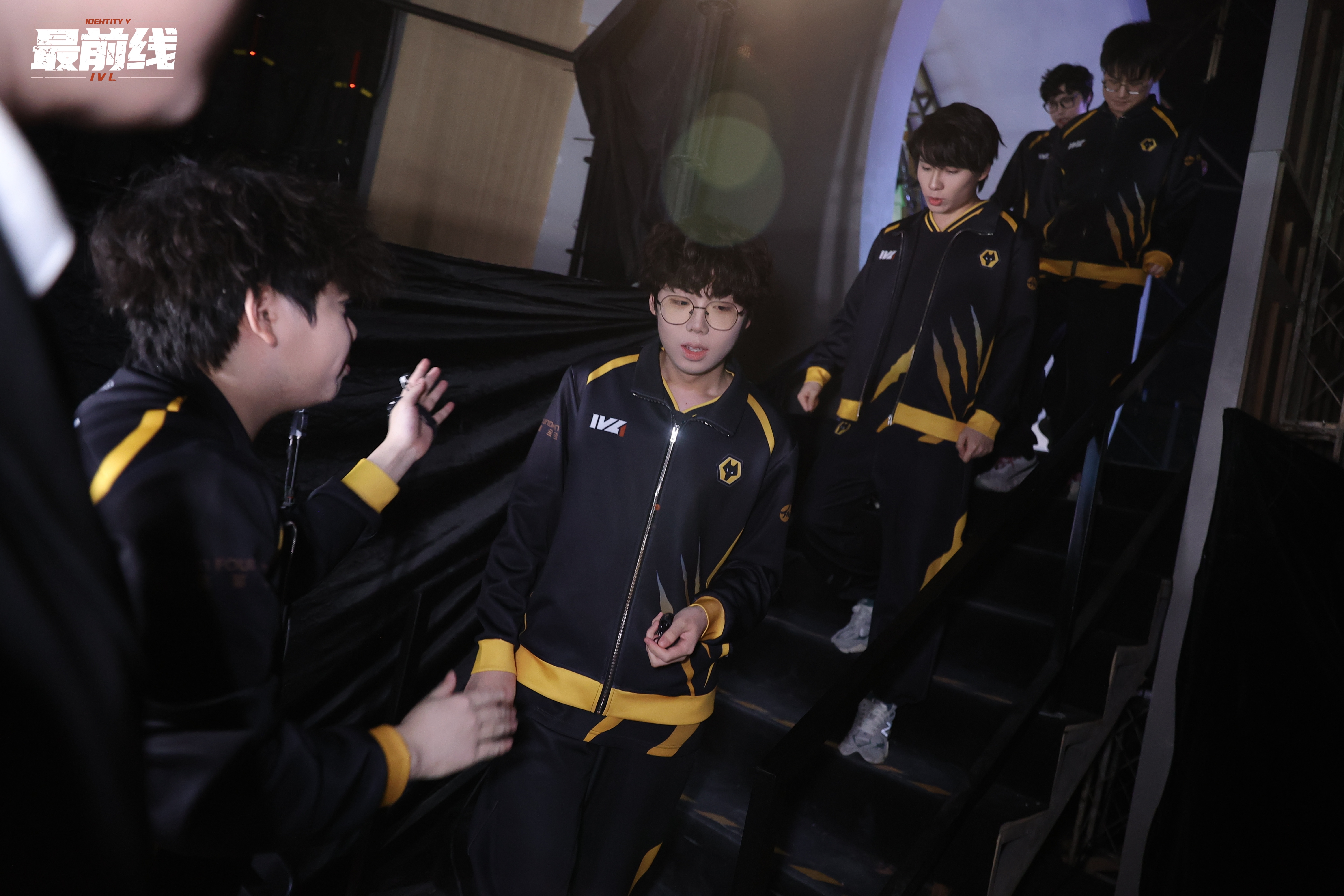 狼队第五人格[超话] 台下相迎[努力][努力]成都GG对战WolvesCOA8全