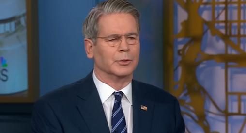 贝森特就直接说了：格陵兰岛太大，你们欧洲把握不住
 
18日，美国财政部长贝森特