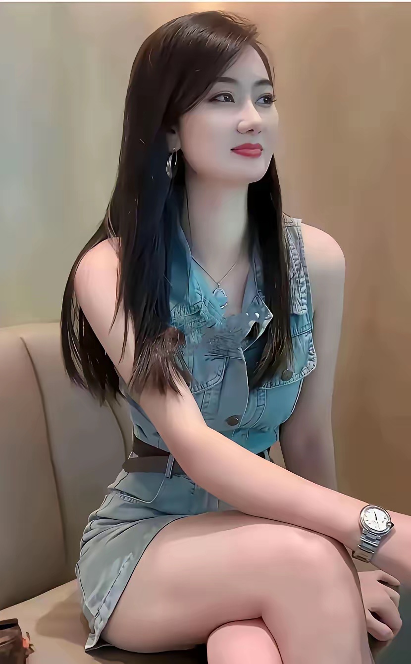 外表的美只能取悦于人的眼睛，而内在的美却能感染人的灵魂。——伏尔泰 
