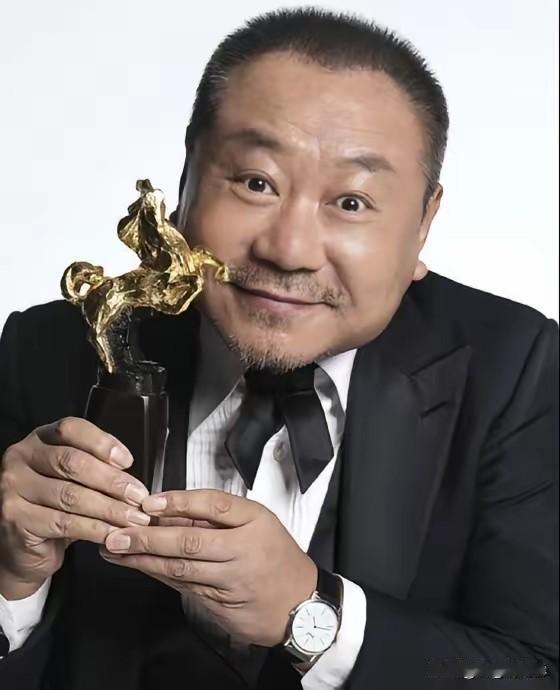 《新笑林广记·夙慧部》载：

老范叹曰：“吾平生有四憾：情窦初开时，父母不许；情