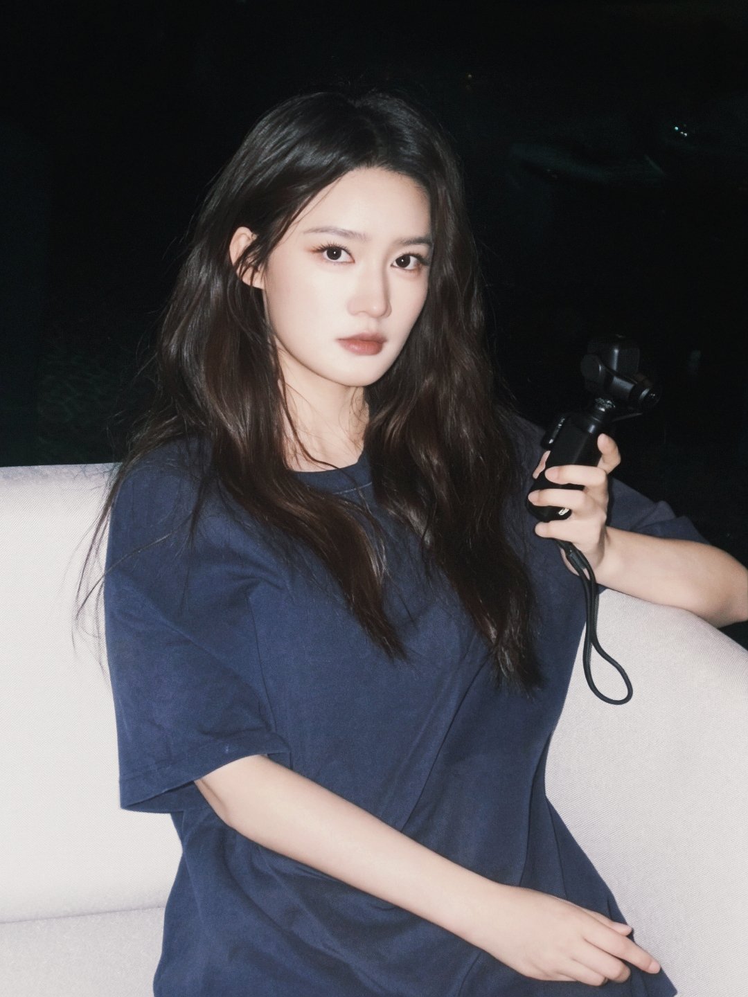 李沁 李沁 自修李沁头像壁纸更新女神真的太适合ccd了  专栏 · LOVE李沁