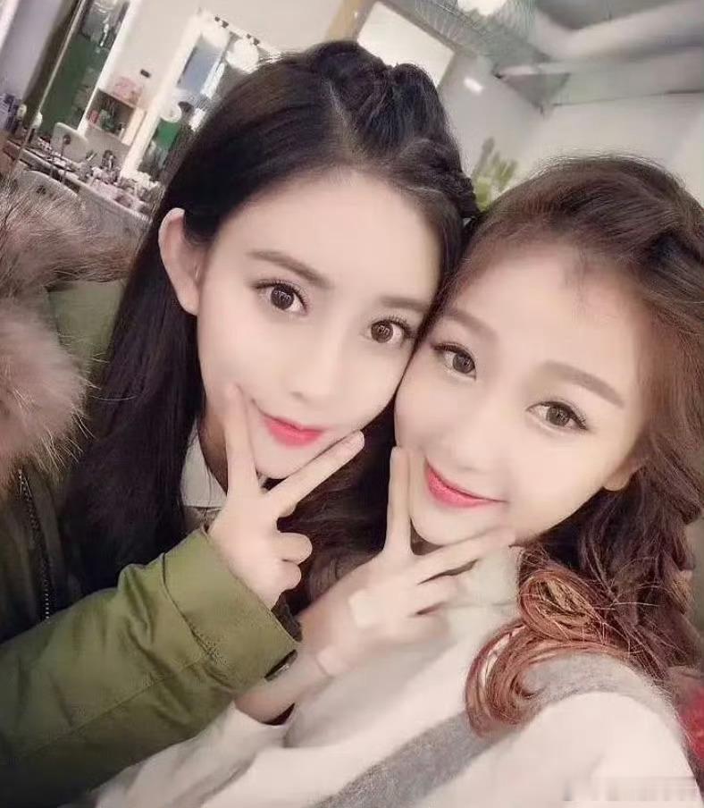 虞书欣孟子义同框旧照，原来她们之前关系这么好！ 