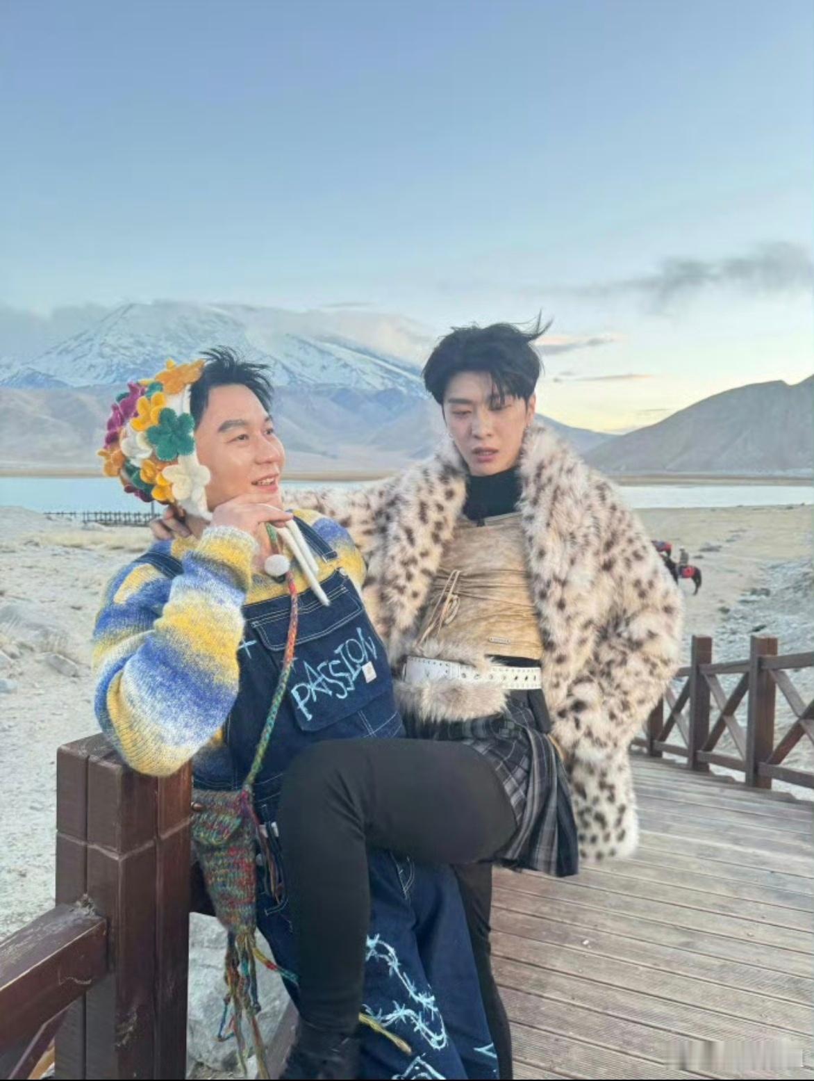 反差感拉满！白鹿穿上晨哥的衣服超A