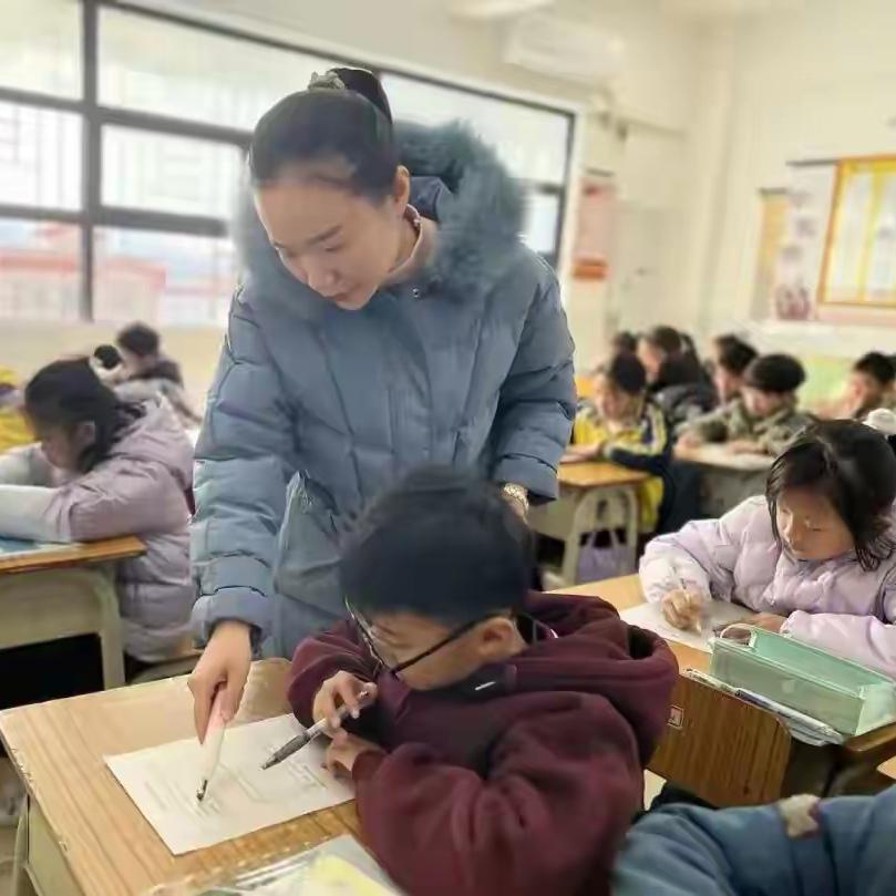 “3年换4个班主任，这班到底咋啦？”广东岳老师刚接手这个班，就听闻这惊人“战绩”