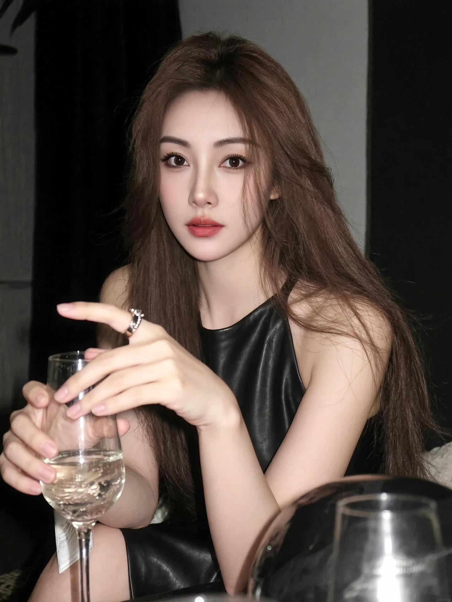 🥂