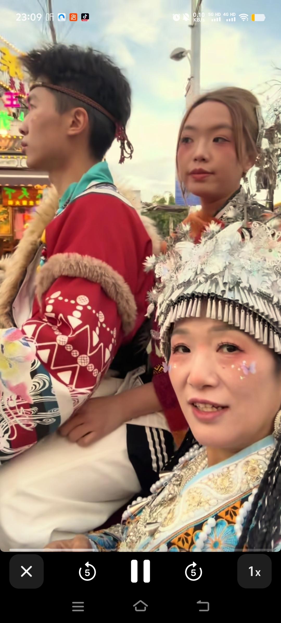 谢浩男妈妈一行在云南大理拍的照片，美极了！妈妈文化程度不高，只能一个劲地夸风景美