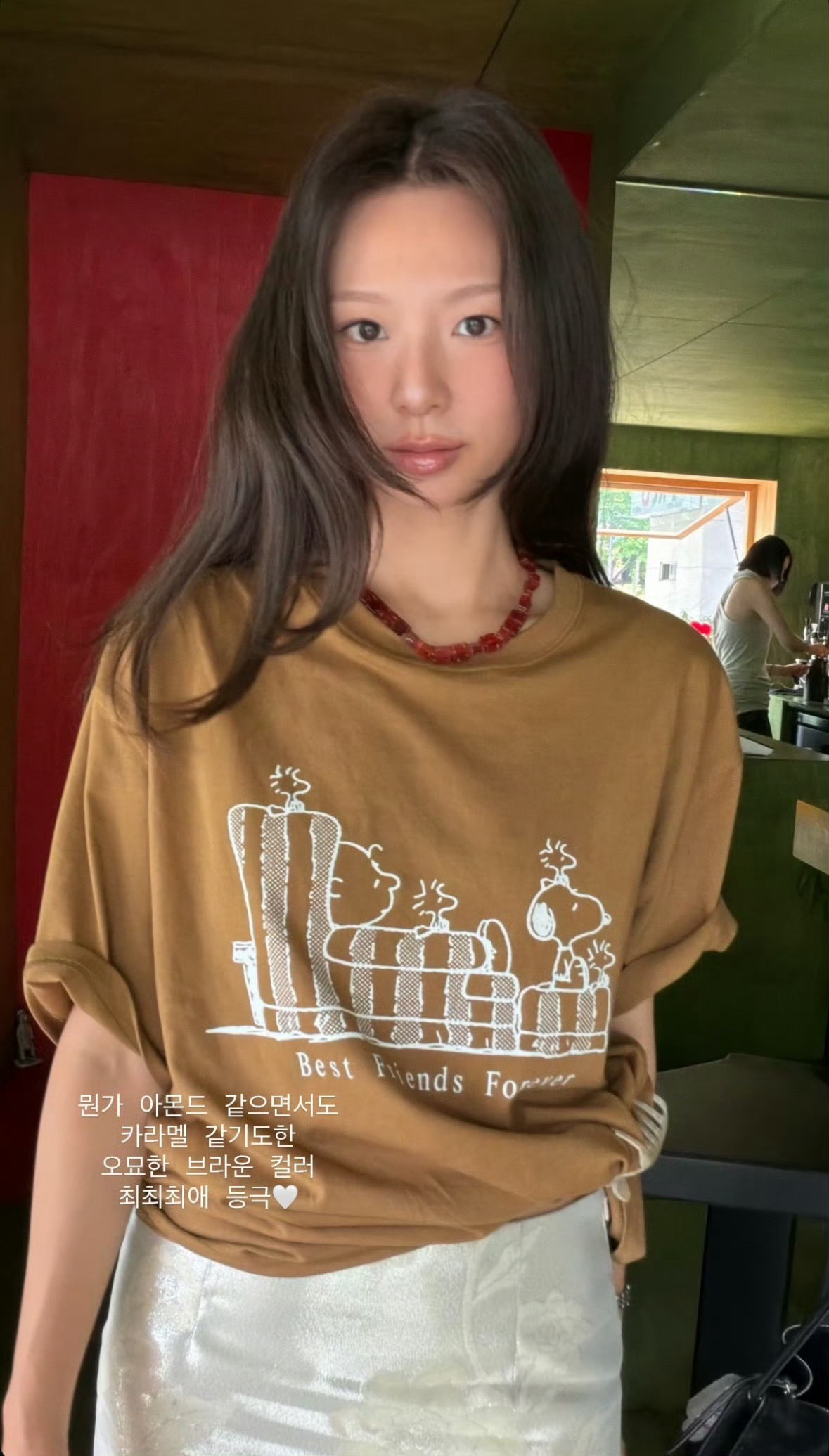 我印象中的fever姐是图一，现在的fever姐是图二。感觉姐从阔面肉脸变韩式窄