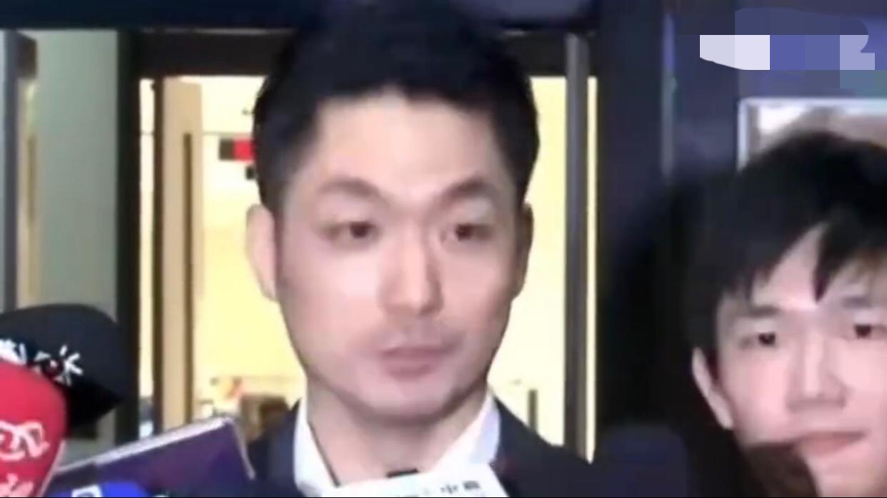 台湾台北市长蒋万安对于郑丽文要去大陆访问发表了他的看法：两岸应该持续通过对话来避