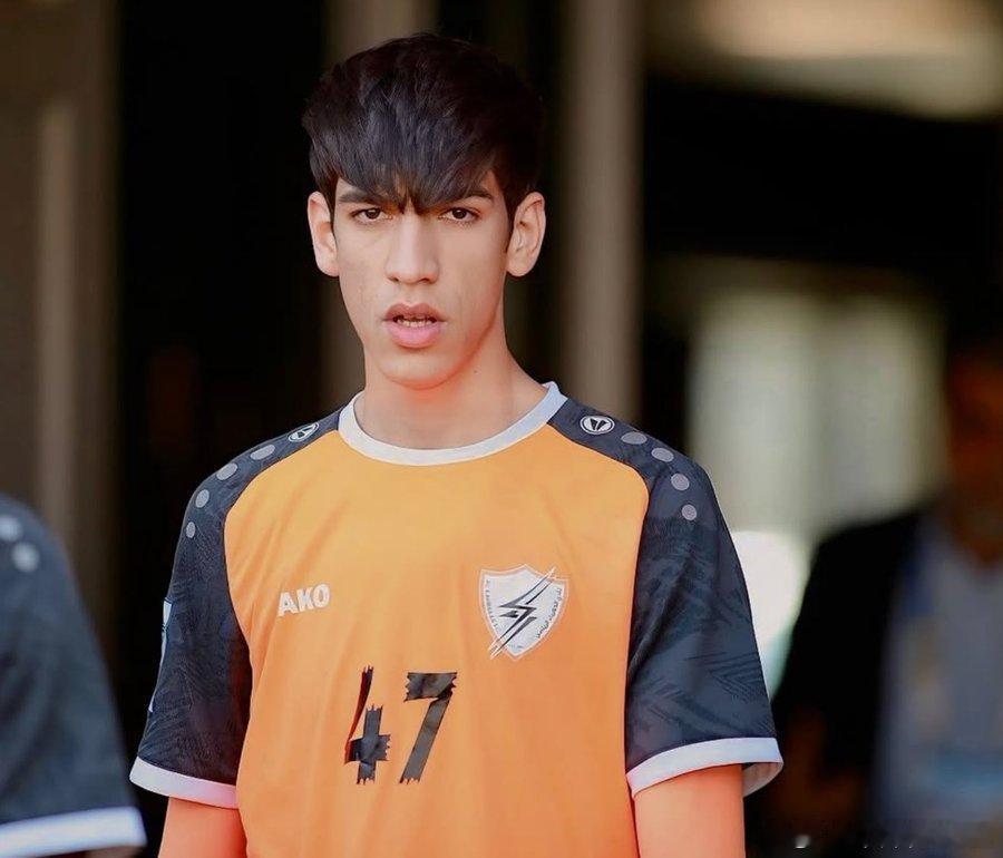 C罗和利雅得 伊拉克记者马赫·哈桑：海德尔·阿卜杜勒卡里姆目前在伊拉克球队扎拉总