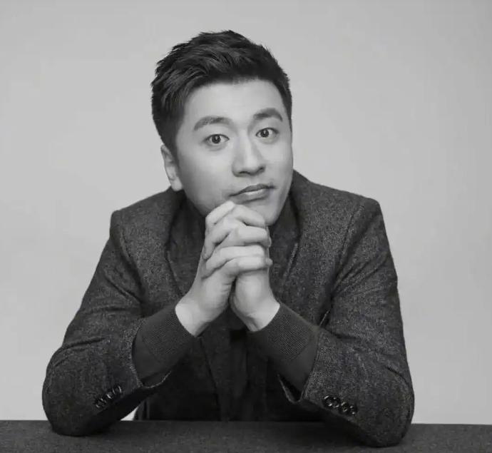 心源性猝死，41岁。怎么看都让人觉得痛心和惋惜。
 
3月24日，知名升学规划导